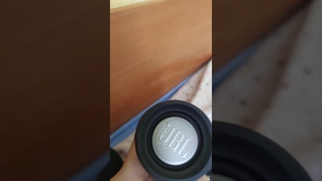 Бас тест на колонка Jbl flip5 смотреть онлайн