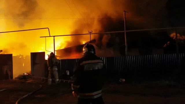 Пожар в Катайском переулке. Рябково.Курган.Россия. смотреть онлайн