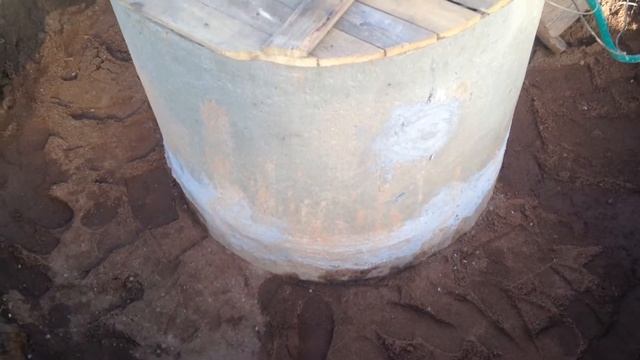 Гидроизолируем колодец от верховой воды_1 смотреть онлайн