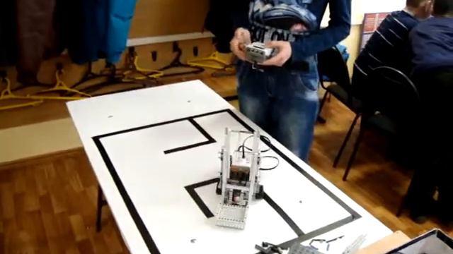 управление лего роботом 1 смотреть онлайн