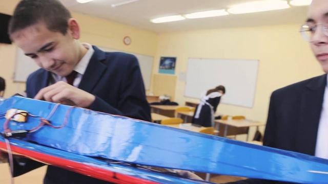 Башкирская республиканская гимназия-интернат № 1 имени Рами Гарипова смотреть онлайн