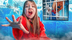 КТО ПЕРВЫЙ ВЫБЕРЕТСЯ из ЛЕДЯНОЙ ТЮРЬМЫ Злого МОРОЖЕНЩИКА! ЧЕЛЛЕНДЖ ОТ ЗЛОДЕЯ!