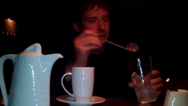 ГОРОДСКОЕ КАФЕ "БЕЗУХОВ" смотреть онлайн