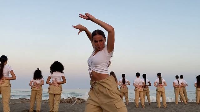 "EL AIRE Y EL BAILE" India Martinez I Dance Video by ESAEM смотреть онлайн