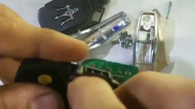 Maserati key fob battery replacement смотреть онлайн