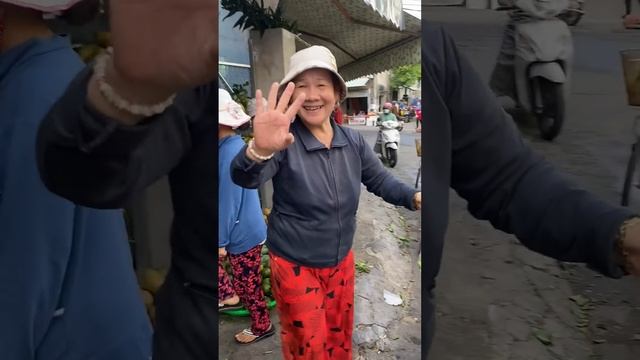 потные трущобы Вьетнама: как живут на ж/д путях. опять г..ном нас накормили! смотреть онлайн