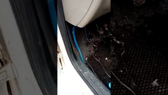 Не закрывается дверь на калине с кнопки смотреть онлайн