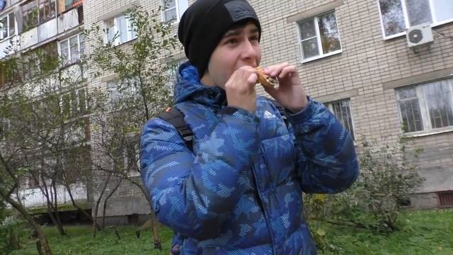 ВОЗМОЖНО ЛИ СЪЕСТЬ БИГ МАК ЗА 100 ШАГОВ!? смотреть онлайн