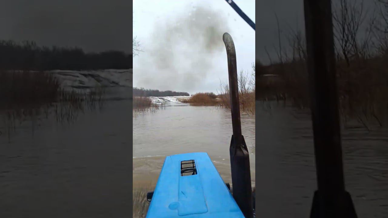 Едем вытаскивать погрузчик смотреть онлайн