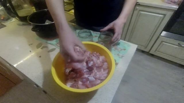 Тушёнка из кролика. смотреть онлайн