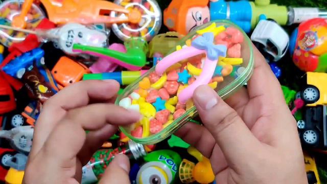 Surprise ball, beetle 🐞🐞 surprise egg, slipper 🥿🥿 full of candies 😋😋 смотреть онлайн