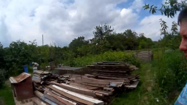 Откачка мёда в домашних условиях. (делаем 2 отводка). смотреть онлайн