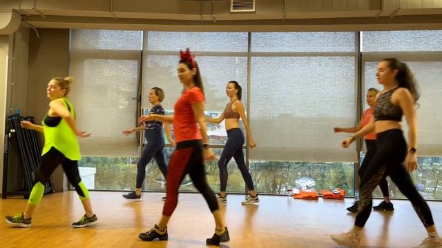 Zumbadance. Inna/Up смотреть онлайн