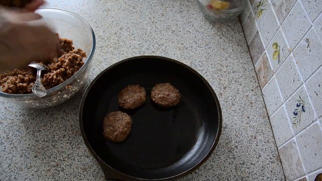 Как приготовить гречневые котлеты? Очень сочные и нежные котлетки! смотреть онлайн