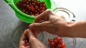 Вишня . Как легко очистить вишню от косточки.