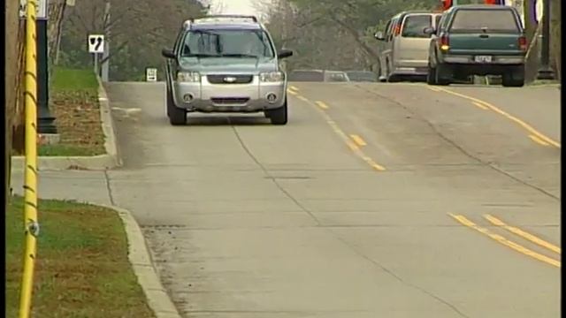 Ford Escape Hybrid Running Footage 2005 смотреть онлайн