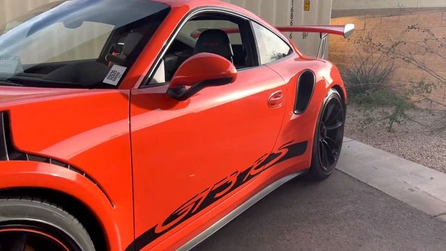 2016 Porsche GT3 RS in Lava Orange смотреть онлайн