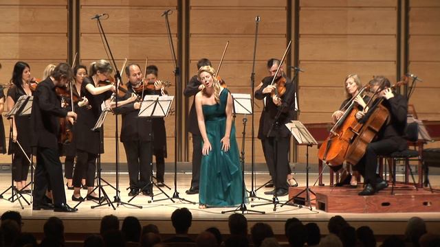 Flow my tears - Fiona Campbell смотреть онлайн