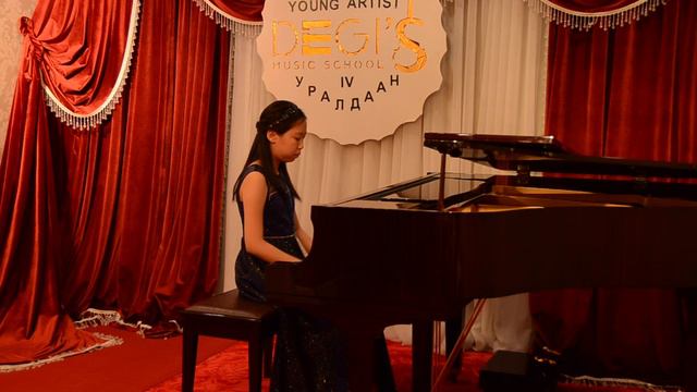 Music Lovers & Young Artist IV уралдаан Төгөлдөр хуурын 11-13 насны 2-р байр Энхбатын Нандин-Эрдэнэ смотреть онлайн