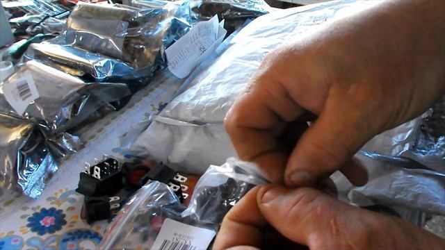 Посылка с Али ,терморегуляторы и выключатели . смотреть онлайн