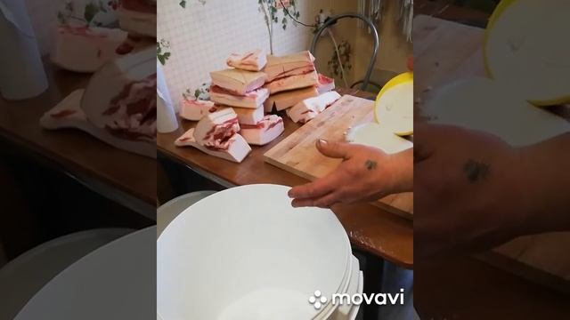 Сало мангалицы, солим и коптим, всё просто и вкусно. смотреть онлайн