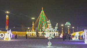 Главная ёлка г. Набережные Челны - Потрясающий обзор - Площадь Азатлык