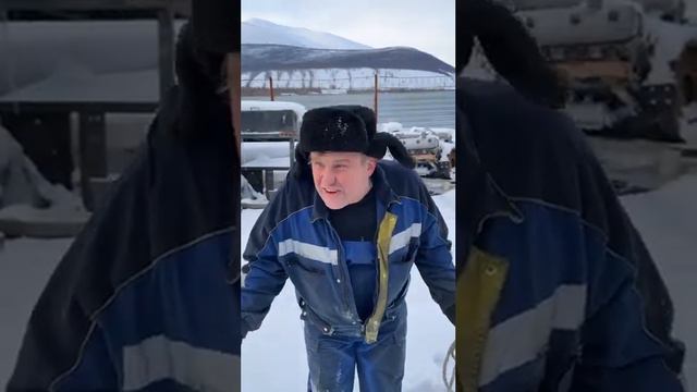 что за люди а🤦 у вас на работе так же 🤔