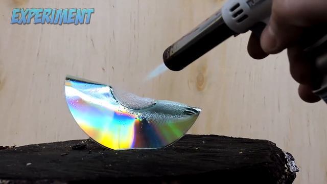 Experiment gas torch vs CD смотреть онлайн