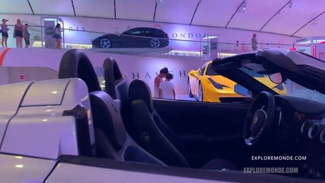 Museo Enzo Ferrari | Enzo Ferrari Museum Tour, Modena, Italy смотреть онлайн