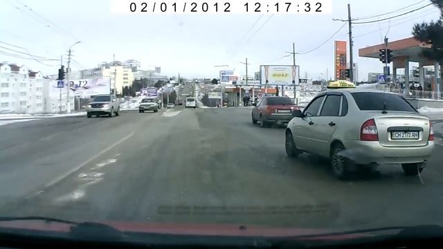 ВАЗ CH 2172 AH подрезает. (такси 1555) смотреть онлайн