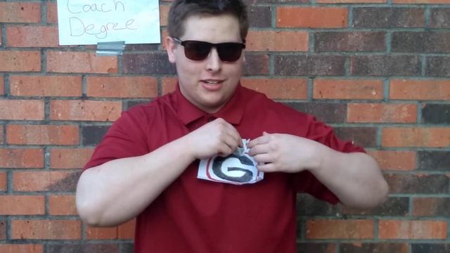 Coach couch message to Lou. смотреть онлайн