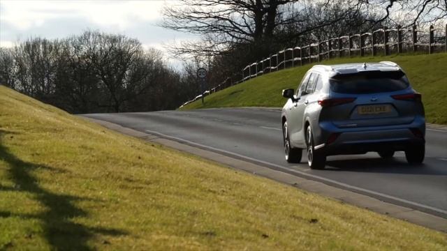 2021 Toyota Highlander Excel Premium Driving Video смотреть онлайн