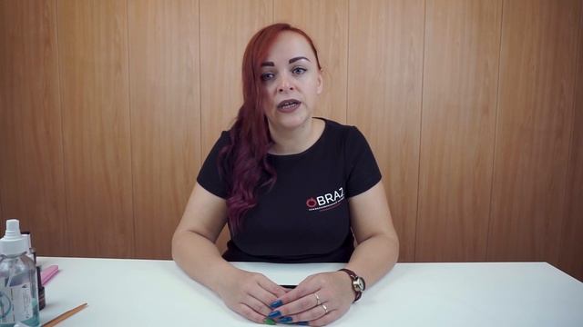 Отслойка на ногтевой пластине. Как не допустить? [Причины появления.] смотреть онлайн