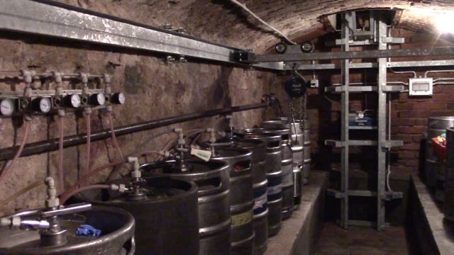 Videokamera Canon Legria HF R406 automatický režim - demonstrace zhoršených světelných podmínek смотреть онлайн