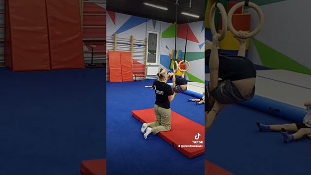 Понедельник. Акробатика.mp4