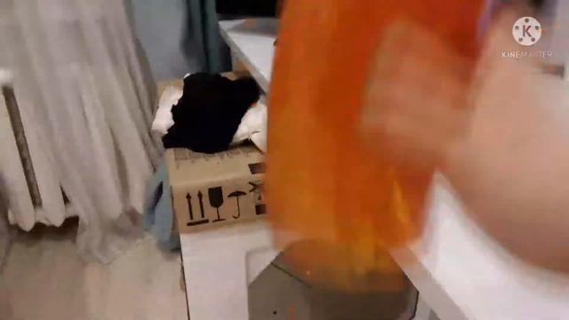 ВОДА МЕНЯЕТ СВОЙ ЦВЕТ ЕСЛИ ЕЁ ПОТРЯСТИ🤩😲🥰 смотреть онлайн