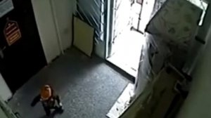 ШОК!!!  ШКАФ УПАЛ НА РЕБЁНКА "