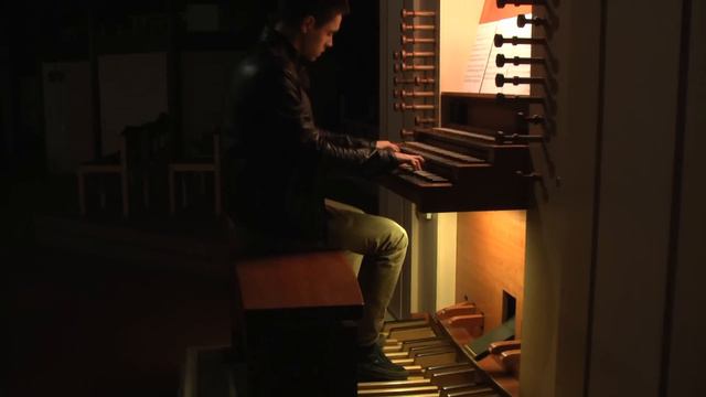 Battlefield 1942 - Main Theme смотреть онлайн