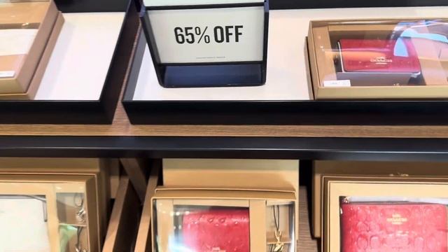 COACH OUTLET ? NEW SIGNATURE LEATHER COLLECTION and gift sets ? #coachoutlet #angiehart67 смотреть онлайн