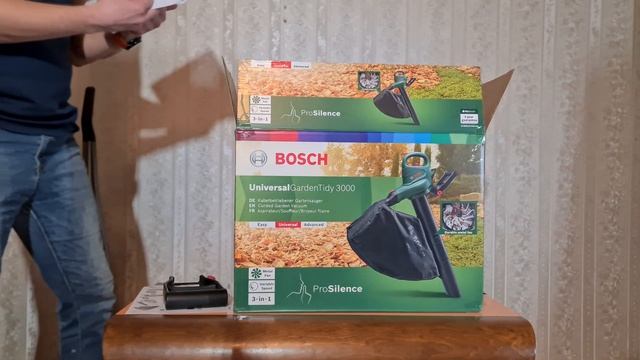 Обзор 4К Bosch UniversalGardenTidy 3000W садовый пылесос и измельчитель листьев смотреть онлайн