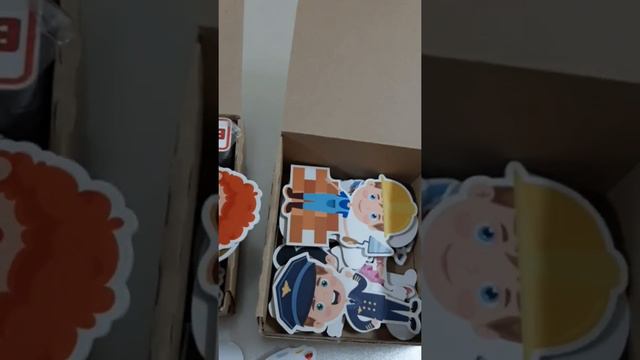 ОБЗОР пластиковой игры "ПРОФЕССИИ" на магнитах комплекты с карточками на разных языках мира смотреть онлайн