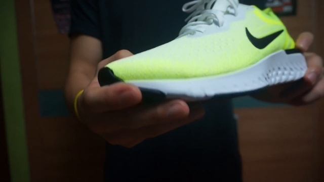 Nike Odyssey React: First lookg & On feet смотреть онлайн