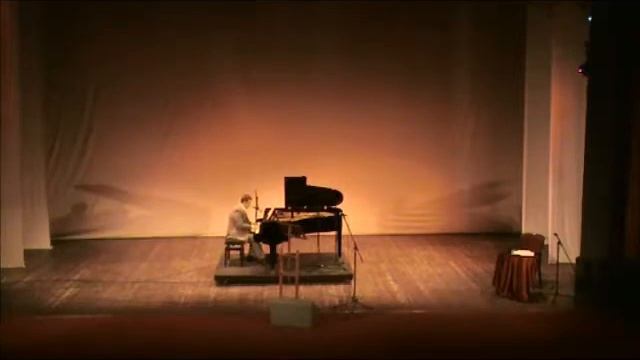 Дом - кусок старины... смотреть онлайн