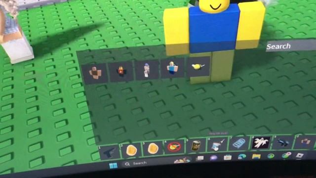 Groovy bee. Plays roblox NPCs are becoming smart hangout смотреть онлайн