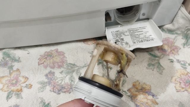 Как почистить фильтр в стиральной машине. где находится сливной фильтр в стиральной машине. смотреть онлайн