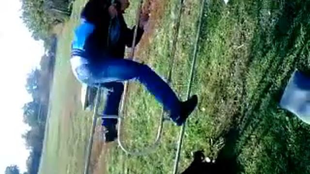 Хотим перелезть забор смотреть онлайн