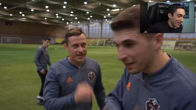 РЕАКЦИЯ НА ХОЧУ В АМКАЛ ДЕНЬ 4 смотреть онлайн