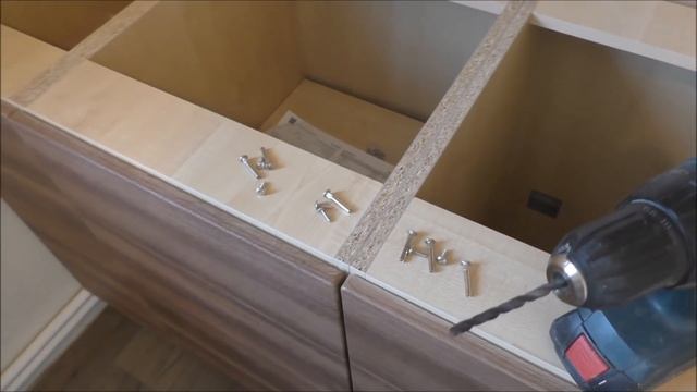 Установка нижних шкафов кухни. Монтаж столешницы смотреть онлайн