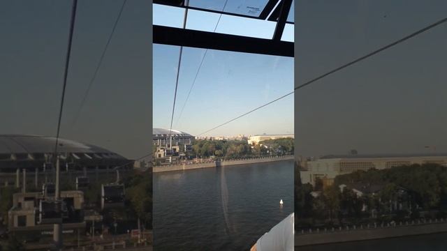 Покатушки на канатной дороге в Москве, маршрут Воробьёвы горы - Стадион Лужники. смотреть онлайн