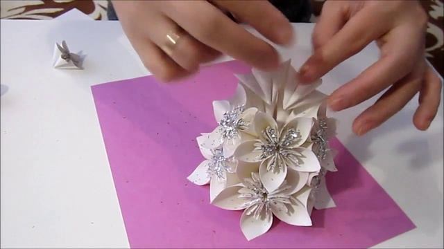 Мастер класс. Новогодняя елочка из цветов кусудама. смотреть онлайн